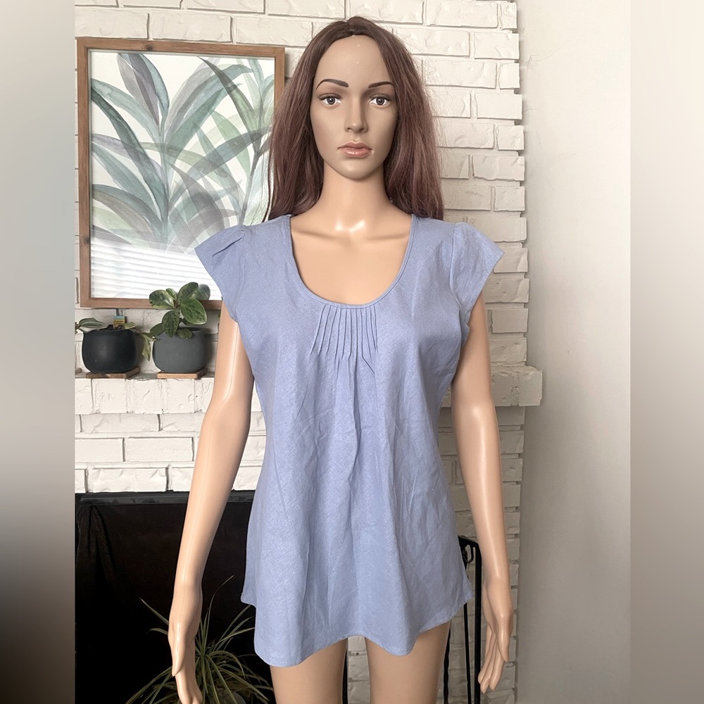 Katrin linen top  blue cap sleeves